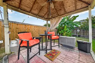 6523 Summit Ridge Ct, Houston, TX 77085 - Photo 44