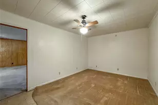 1045 12th St, Dickinson, TX 77539 - Photo 12