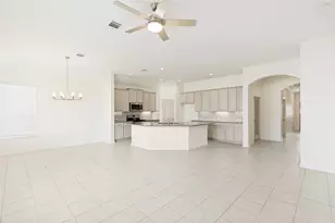 10234 Humphreys Grn Dr, Rosharon, TX 77583 - Photo 8