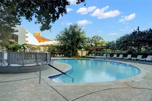 1400 Hermann Dr, Houston, TX 77004 - Photo 14