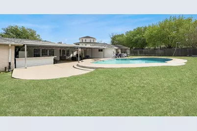 15 Haverford Lane, Friendswood, TX 77546 - Photo 2