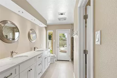 512 Chalmette Street, League City, TX 77573 - Photo 32