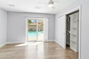 512 Chalmette St, League City, TX 77573 - Photo 34