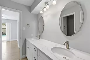 512 Chalmette St, League City, TX 77573 - Photo 36