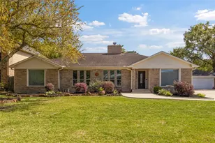 512 Chalmette St, League City, TX 77573 - Photo 1