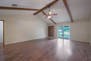 504 Walnut St, Waller, TX 77484 - Photo 6