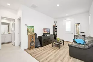 1107 Highland Square Ln, Houston, TX 77091 - Photo 16