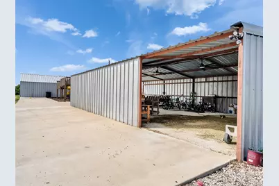 8802 Los Robles Avenue, Alvin, TX 77511 - Photo 4