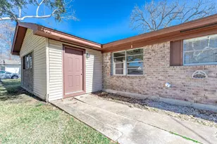 3311 County Rd 890, Alvin, TX 77511 - Photo 6
