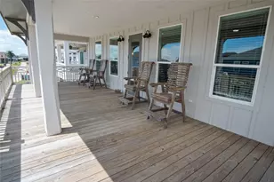 1977 Royalville Ct, Crystal Beach, TX 77650 - Photo 36