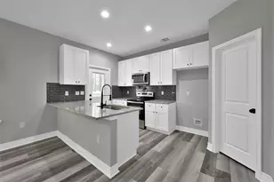 15451 Arrowhead Loop Dr W, Willis, TX 77378 - Photo 4