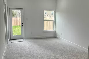 8218 Locksley Rd, Houston, TX 77078 - Photo 4