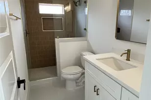 8218 Locksley Rd, Houston, TX 77078 - Photo 6