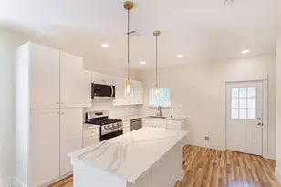 8923 De Priest St, Houston, TX 77088 - Photo 10