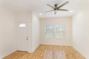 8923 De Priest St, Houston, TX 77088 - Photo 18