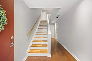 913 Robin St, Houston, TX 77019 - Photo 2
