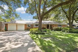 1702 Cranway Dr, Houston, TX 77055 - Photo 2