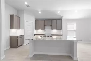 1715 Pecan Woods, Conroe, TX 77301 - Photo 2