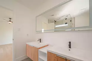 3010 Bandell Dr, Houston, TX 77045 - Photo 28