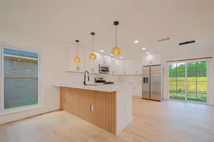 3010 Bandell Dr, Houston, TX 77045 - Photo 8