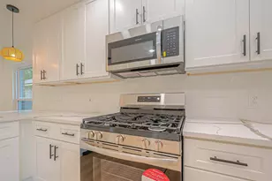 3010 Bandell Dr, Houston, TX 77045 - Photo 10