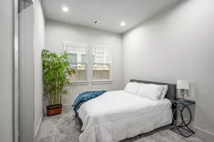 5233 Hillman St, Houston, TX 77023 - Photo 32