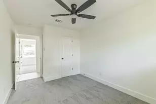 4110 Trail Lake Dr, Houston, TX 77045 - Photo 24