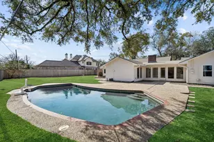 1610 Longacre Dr, Houston, TX 77055 - Photo 24