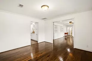 5238 Kinglet St, Houston, TX 77035 - Photo 12