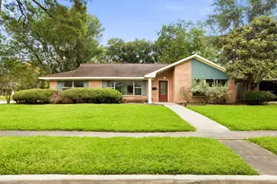 5238 Kinglet St, Houston, TX 77035 - Photo 2