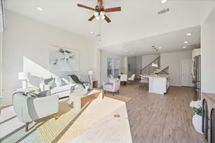 4017 Delta Rose St, Houston, TX 77018 - Photo 4