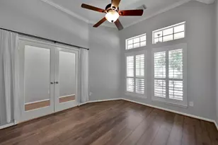 7 S Hawthorne Hollow Cir, Conroe, TX 77384 - Photo 4