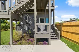 8203 Tower St, Houston, TX 77088 - Photo 30