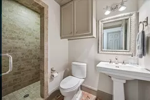 11115 Wickway Dr, Piney Point Village, TX 77024 - Photo 36