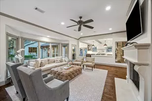 11115 Wickway Dr, Piney Point Village, TX 77024 - Photo 8