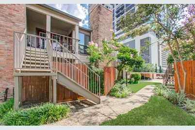 1201 McDuffie Street #206, Houston, TX 77019 - Photo 6