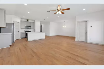 827 Silver Kettle Drive, Rosharon, TX 77583 - Photo 8