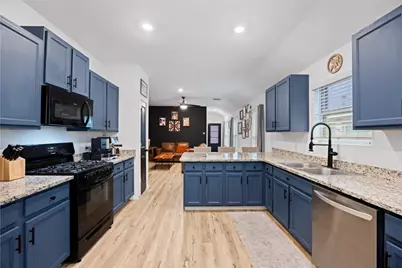 10417 Pineland Drive, Conroe, TX 77378 - Photo 16