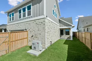 12127 Canal Vw Blvd, Mont Belvieu, TX 77523 - Photo 10