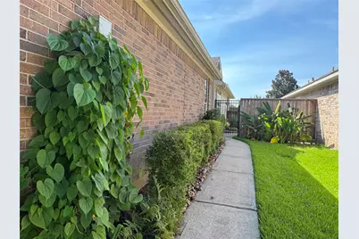 2312 Messina Drive, Pearland, TX 77581 - Photo 4