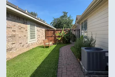 2312 Messina Drive, Pearland, TX 77581 - Photo 6