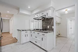 3406 Forest Village Dr, Houston, TX 77339 - Photo 18