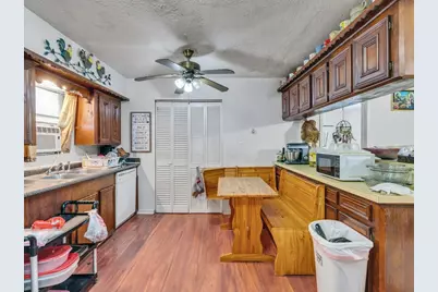 4323 Avenue R 1/2, Galveston, TX 77550 - Photo 34