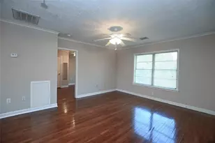 2003 McClendon St, Houston, TX 77030 - Photo 4