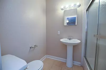 2003 McClendon Street #4, Houston, TX 77030 - Photo 8