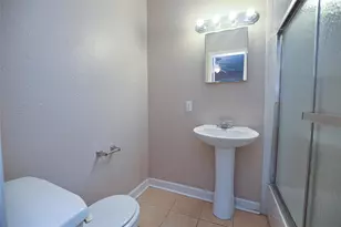 2003 McClendon St, Houston, TX 77030 - Photo 8