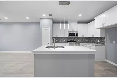 5222 Bataan Road, Houston, TX 77033 - Photo 8