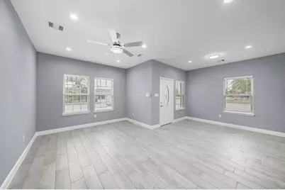 5222 Bataan Road, Houston, TX 77033 - Photo 18
