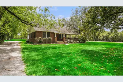 1902 Runneburg Road, Crosby, TX 77532 - Photo 2