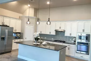 60 Melon Summer Dr, The Woodlands, TX 77354 - Photo 4